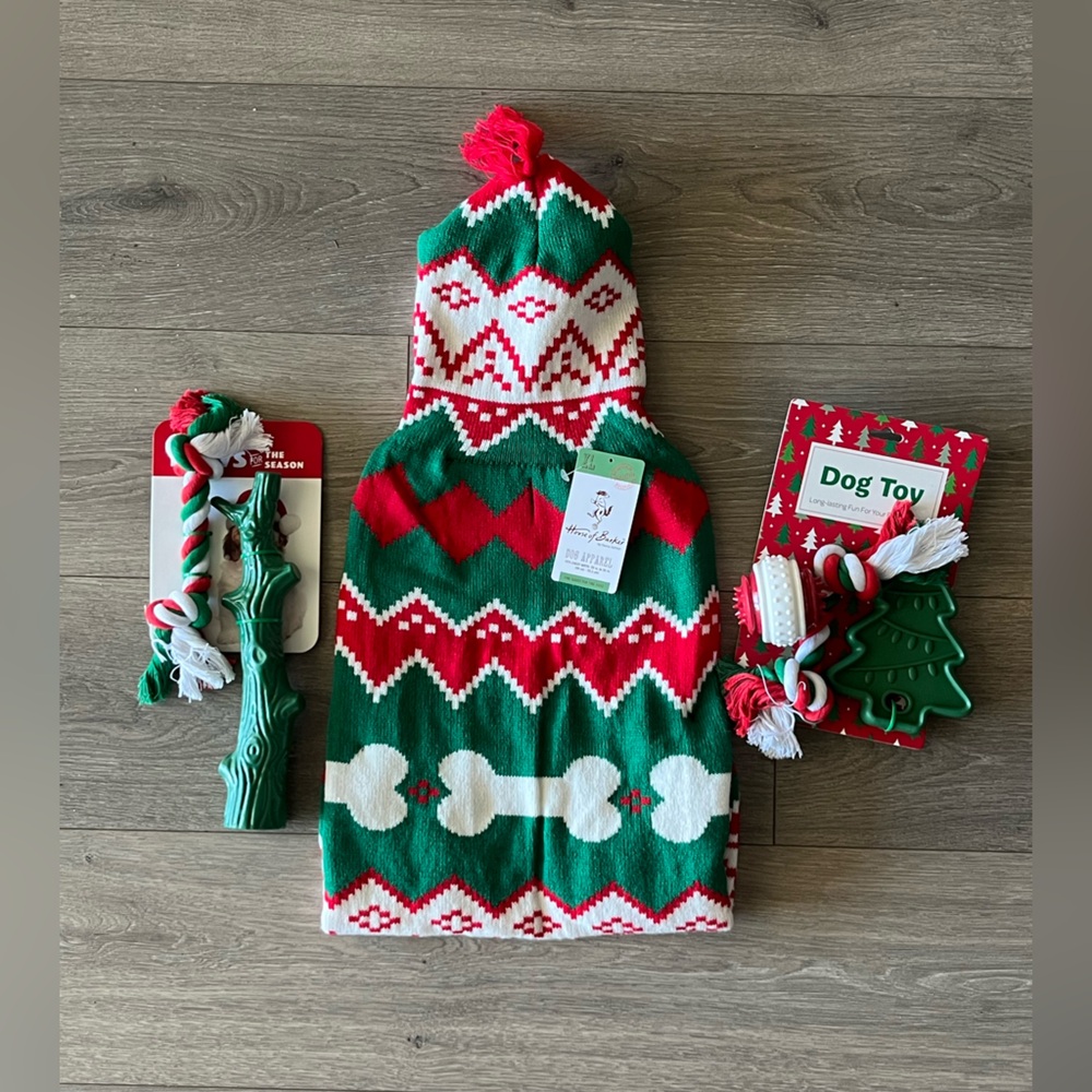 NWT House of Barker Dog XL Christmas Sweater and Dog Toys